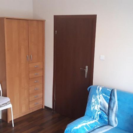 Apartamenty I Pokoje Przy Parku Еленя-Гура Экстерьер фото