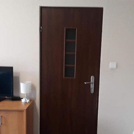 Apartamenty I Pokoje Przy Parku Еленя-Гура Экстерьер фото