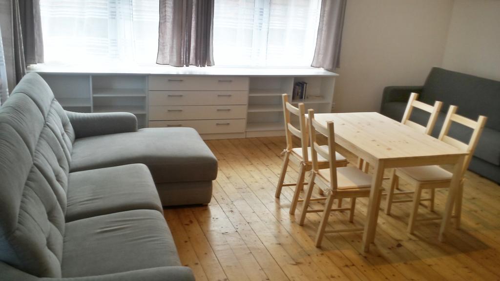 Apartamenty I Pokoje Przy Parku Еленя-Гура Экстерьер фото